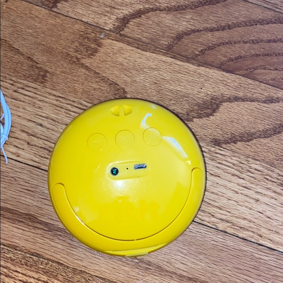 Emoji Bluetooth speaker - Picture 2 of 3